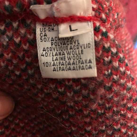 ⭐️SALE⭐️Vintage Sisley 3 snow leopards sweater angora/wool - Picture 6 of 6